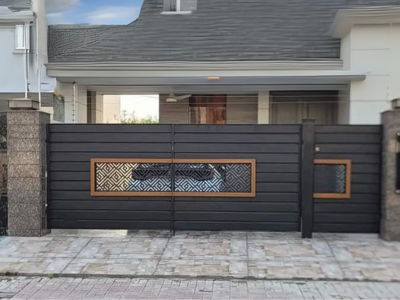 Gerbang Lipat Besi 2